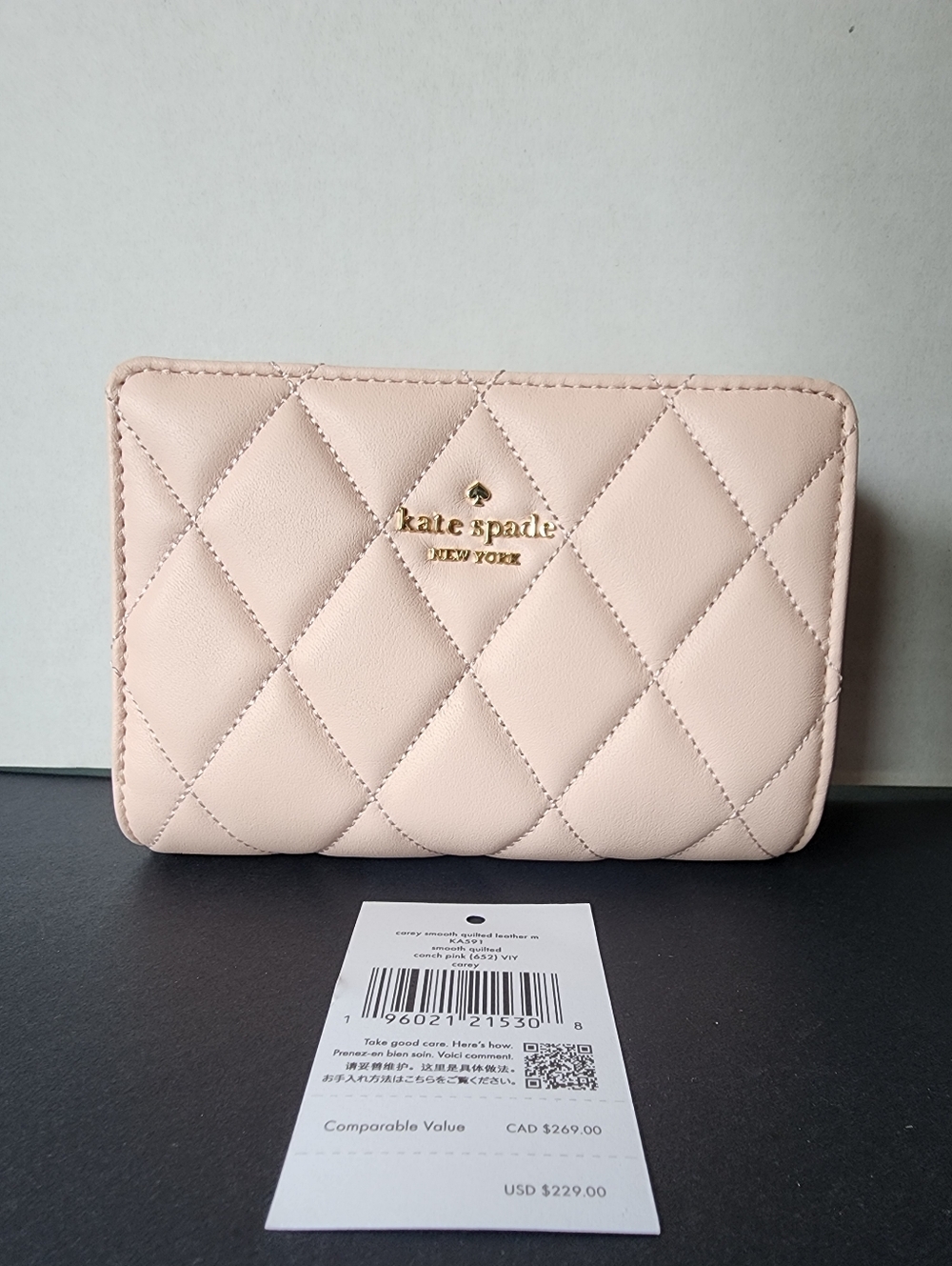 SOLD✨️NWT✨️ Kate Spade Carey Quilted Compact Wallet, Conch Pink, 2023, $229 MSRP